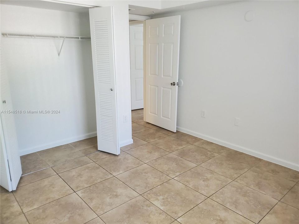 2nd bedroom