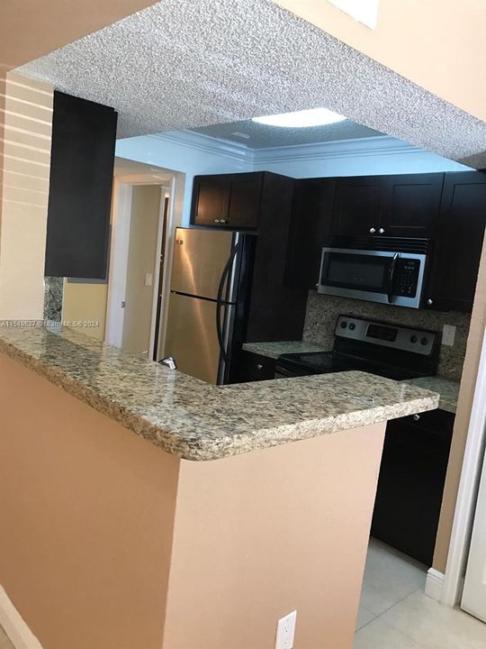 Recently Rented: $2,000 (1 beds, 1 baths, 651 Square Feet)