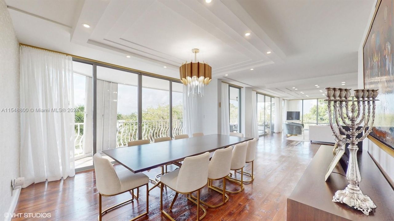Active With Contract: $2,900,000 (4 beds, 3 baths, 3300 Square Feet)