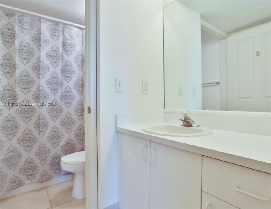 Recently Sold: $375,000 (1 beds, 1 baths, 750 Square Feet)