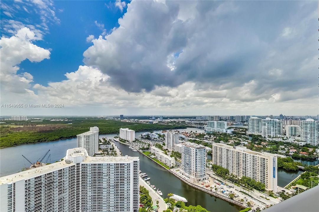 IntraCoastal Views on West Side of Unit