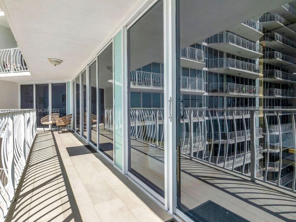 Recently Sold: $520,000 (2 beds, 2 baths, 1030 Square Feet)