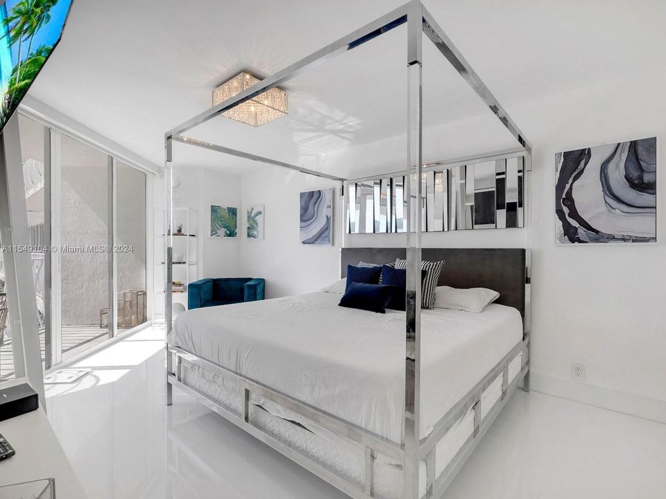 Recently Sold: $520,000 (2 beds, 2 baths, 1030 Square Feet)