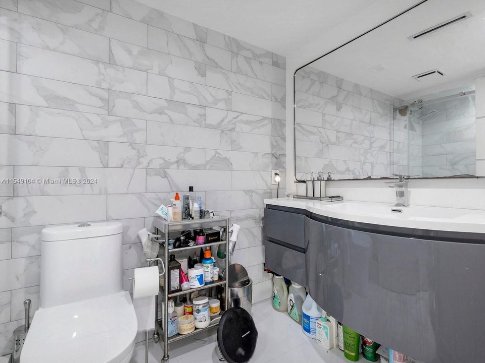 Recently Sold: $520,000 (2 beds, 2 baths, 1030 Square Feet)