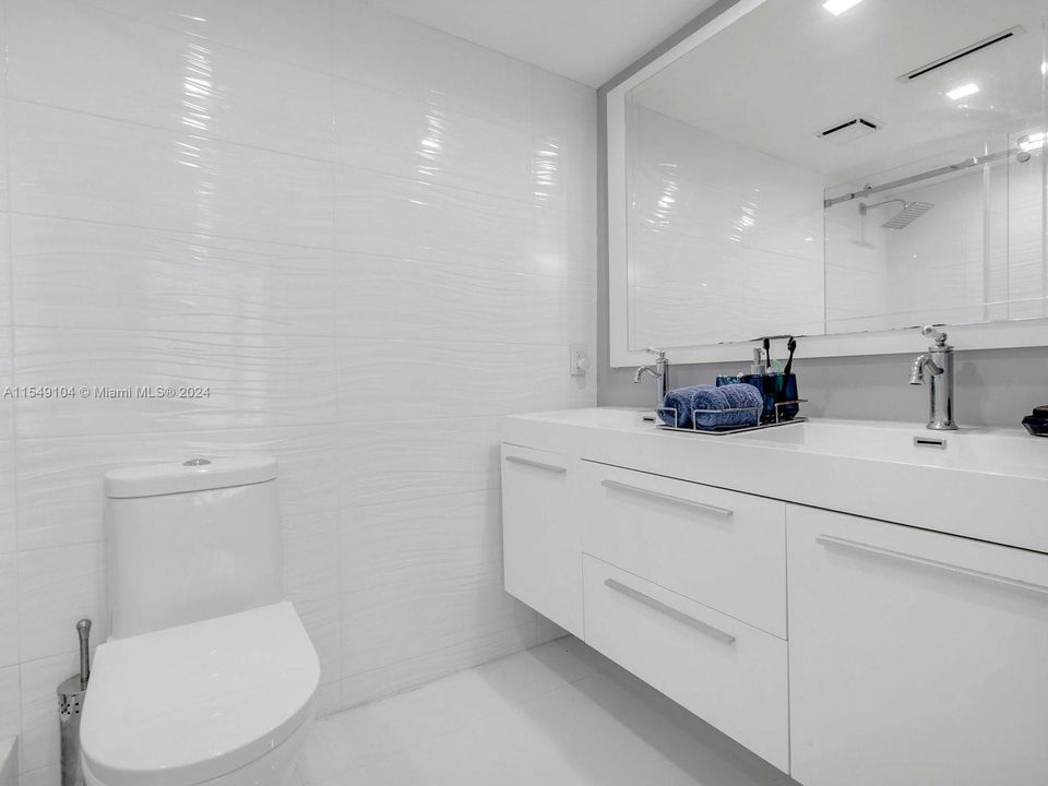 Recently Sold: $520,000 (2 beds, 2 baths, 1030 Square Feet)