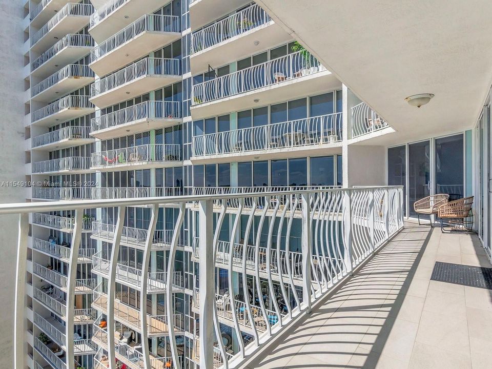 Recently Sold: $520,000 (2 beds, 2 baths, 1030 Square Feet)