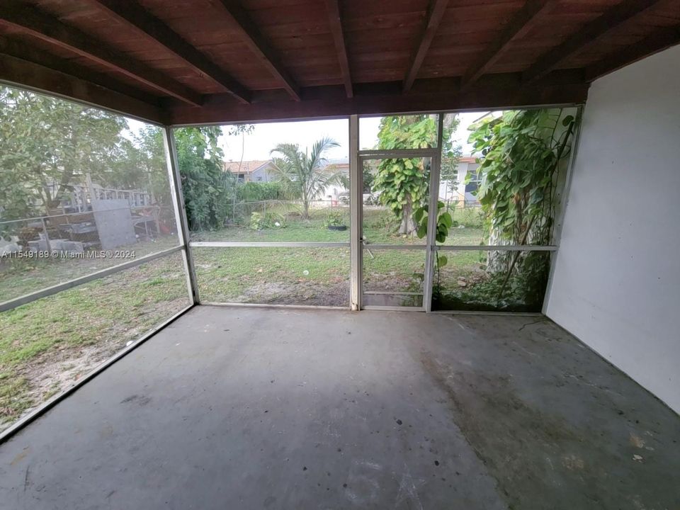 Vendido Recientemente: $500,000 (0 camas, 0 baños, 2179 Pies cuadrados)