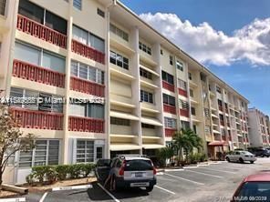 Active With Contract: $110,000 (2 beds, 1 baths, 935 Square Feet)