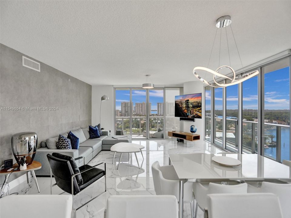 Recently Sold: $1,950,000 (3 beds, 3 baths, 1892 Square Feet)