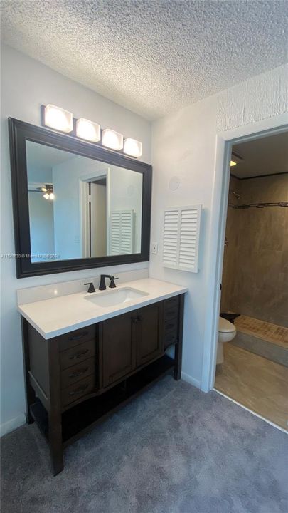 Recently Rented: $3,000 (3 beds, 2 baths, 1440 Square Feet)