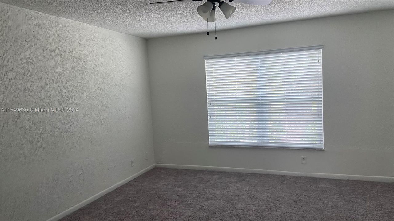 Recently Rented: $3,000 (3 beds, 2 baths, 1440 Square Feet)