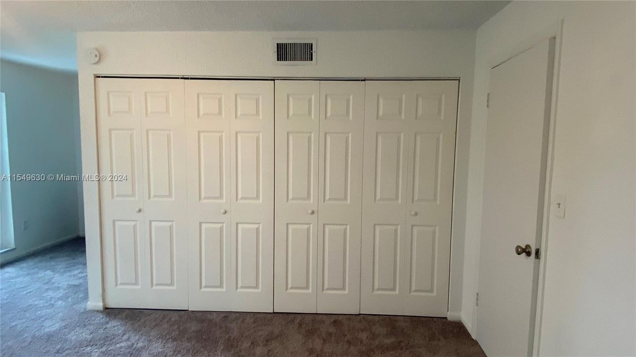 Recently Rented: $3,000 (3 beds, 2 baths, 1440 Square Feet)