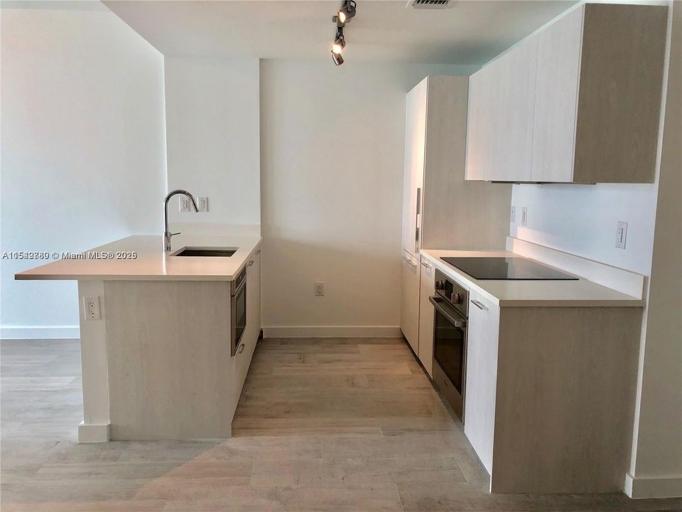 En Venta: $489,000 (1 camas, 1 baños, 610 Pies cuadrados)