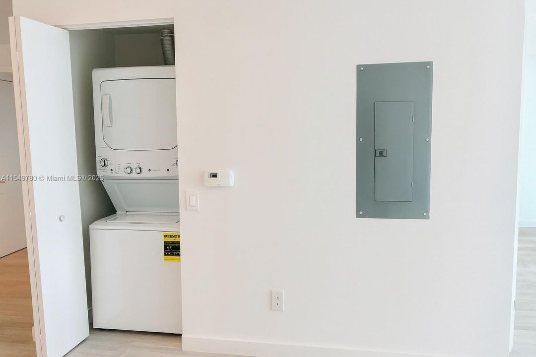 En Venta: $489,000 (1 camas, 1 baños, 610 Pies cuadrados)