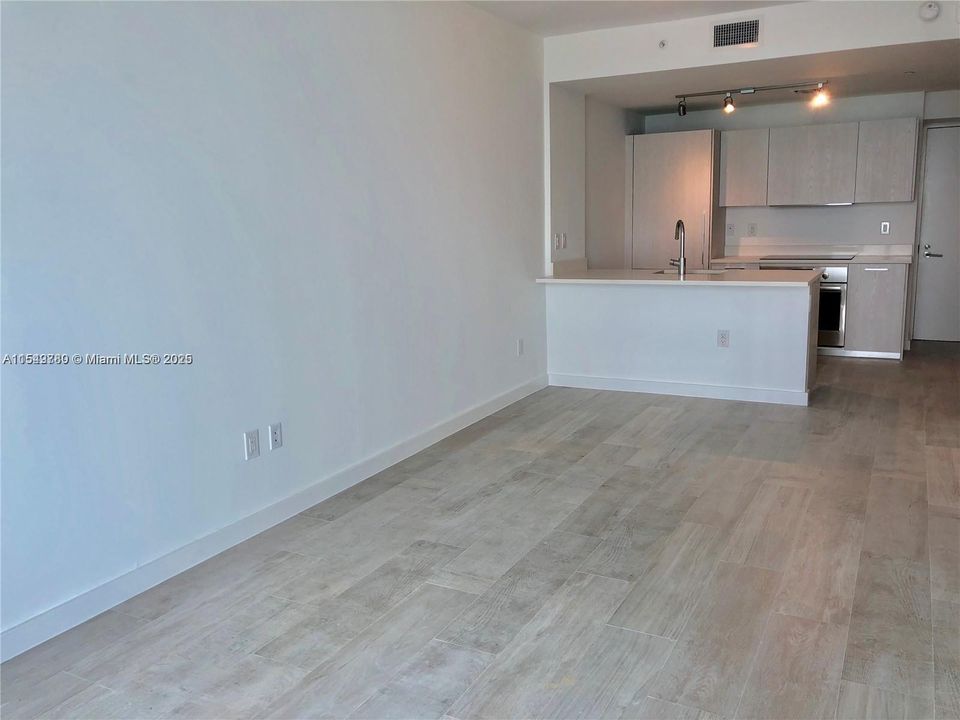 En Venta: $489,000 (1 camas, 1 baños, 610 Pies cuadrados)