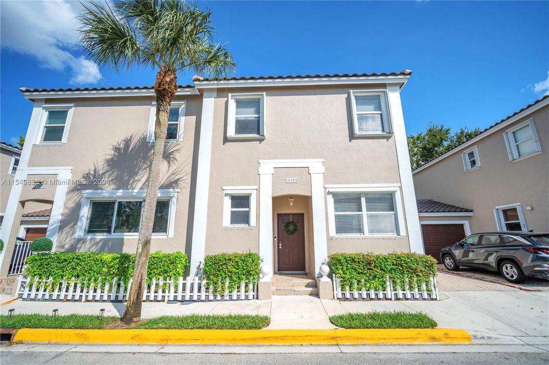 For Sale: $485,000 (3 beds, 2 baths, 1529 Square Feet)