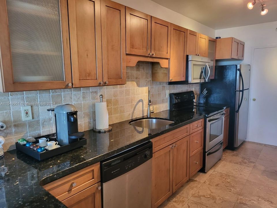 For Sale: $478,000 (0 beds, 1 baths, 550 Square Feet)