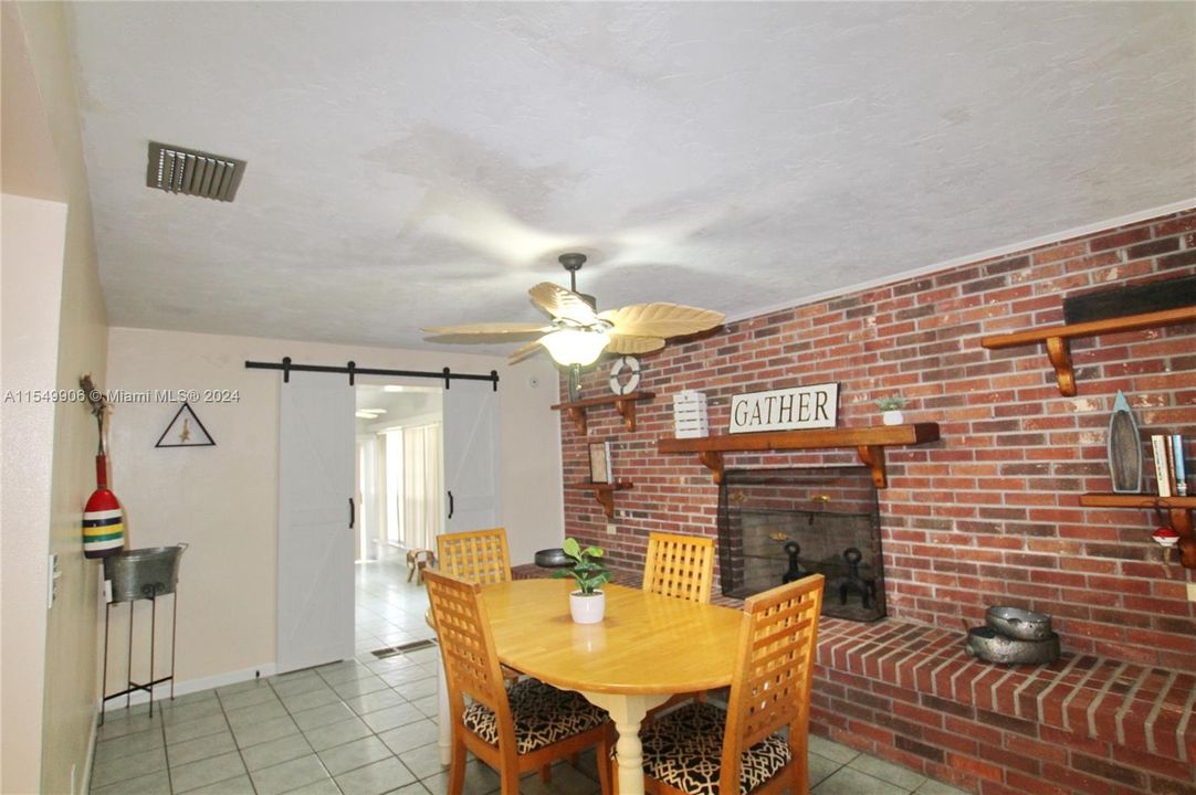For Sale: $450,000 (3 beds, 2 baths, 1548 Square Feet)