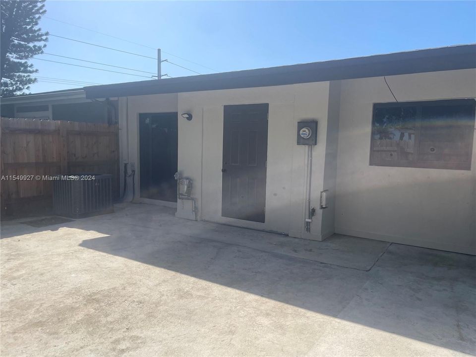 Recently Sold: $399,000 (3 beds, 1 baths, 1162 Square Feet)