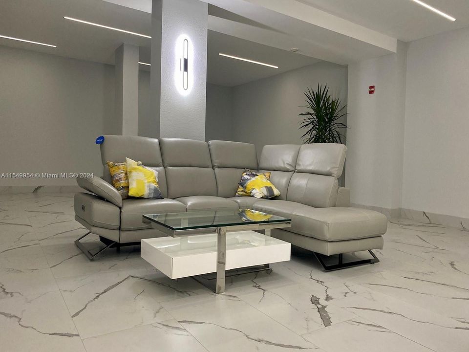 Recently Sold: $449,000 (2 beds, 2 baths, 1440 Square Feet)