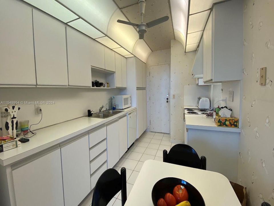 Recently Sold: $449,000 (2 beds, 2 baths, 1440 Square Feet)