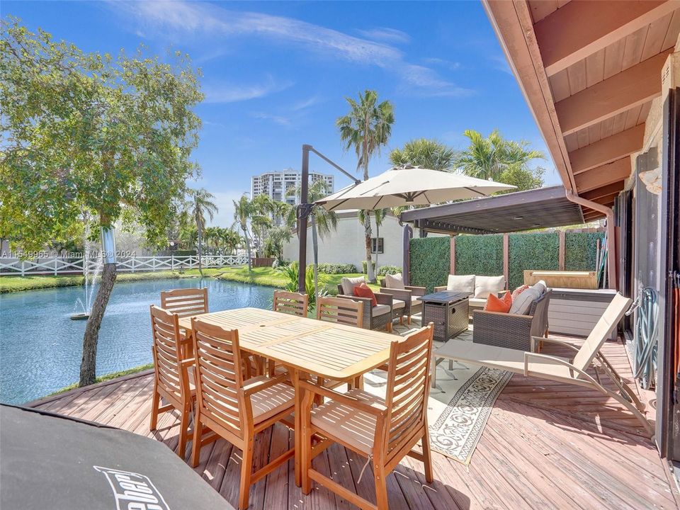 For Sale: $875,000 (2 beds, 2 baths, 1680 Square Feet)