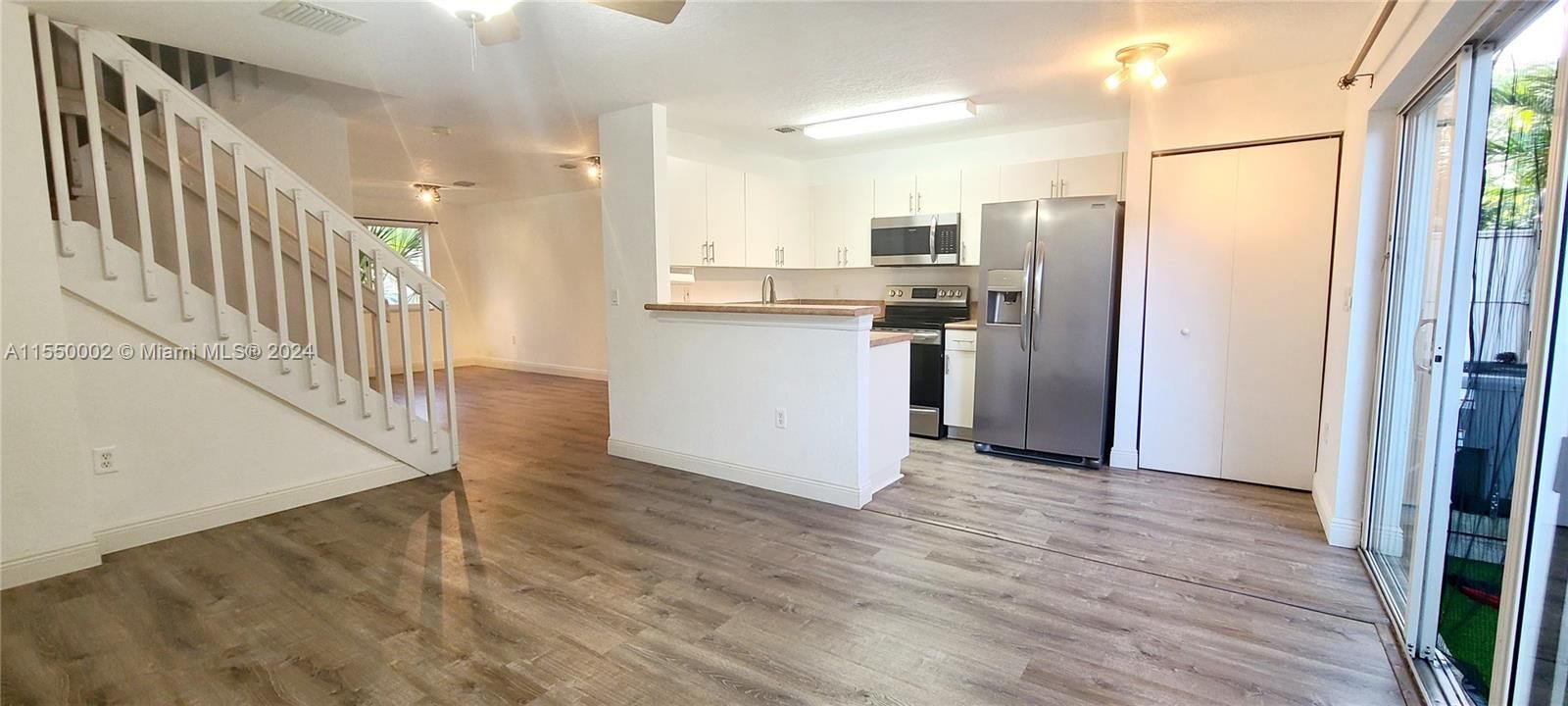 Recently Rented: $2,800 (3 beds, 2 baths, 1440 Square Feet)