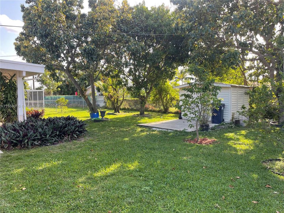 Recently Sold: $599,900 (2 beds, 1 baths, 1465 Square Feet)