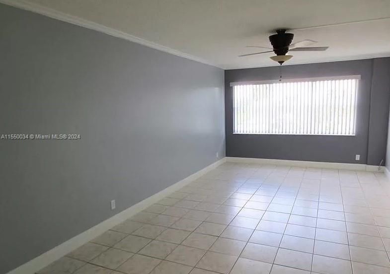 For Sale: $235,000 (1 beds, 1 baths, 710 Square Feet)