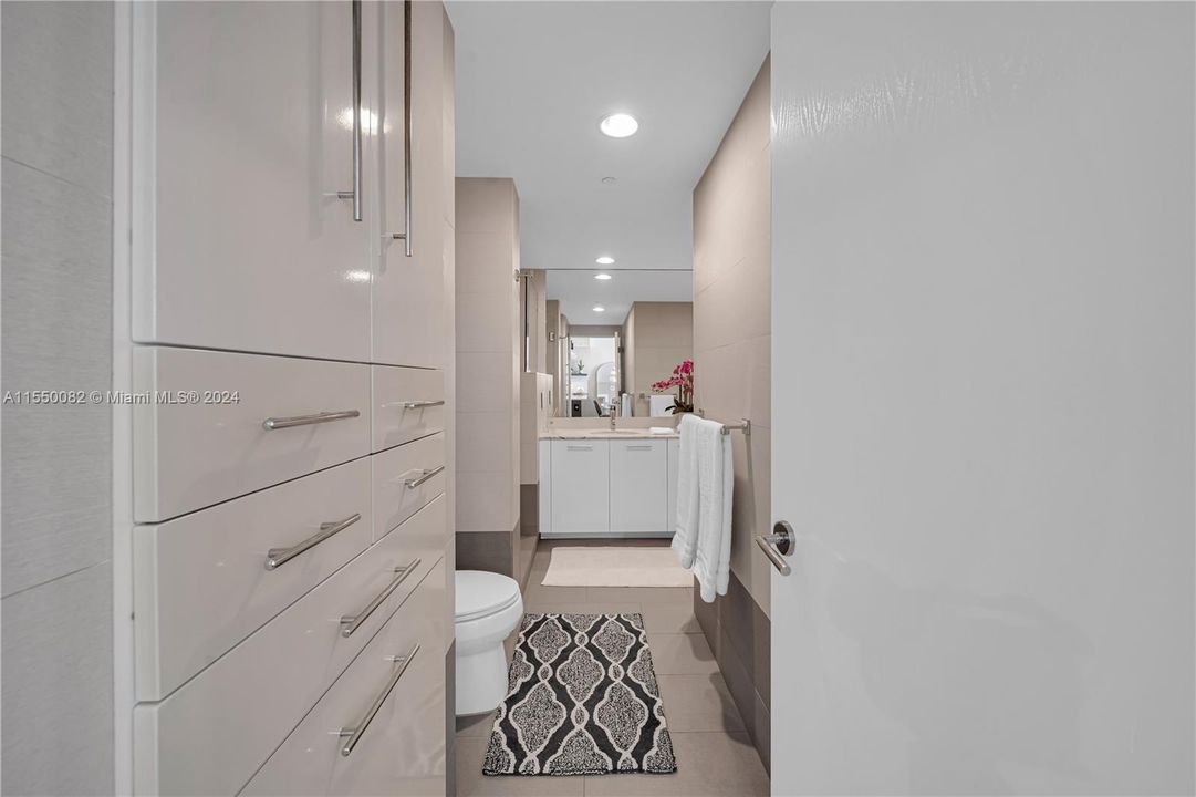 Recently Rented: $4,500 (2 beds, 2 baths, 1111 Square Feet)