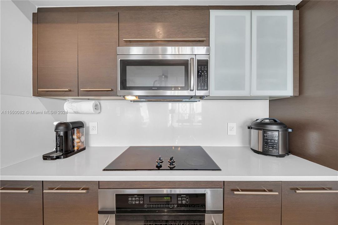 Recently Rented: $4,500 (2 beds, 2 baths, 1111 Square Feet)