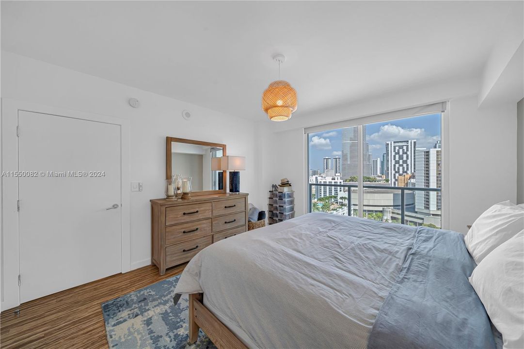 Recently Rented: $4,500 (2 beds, 2 baths, 1111 Square Feet)