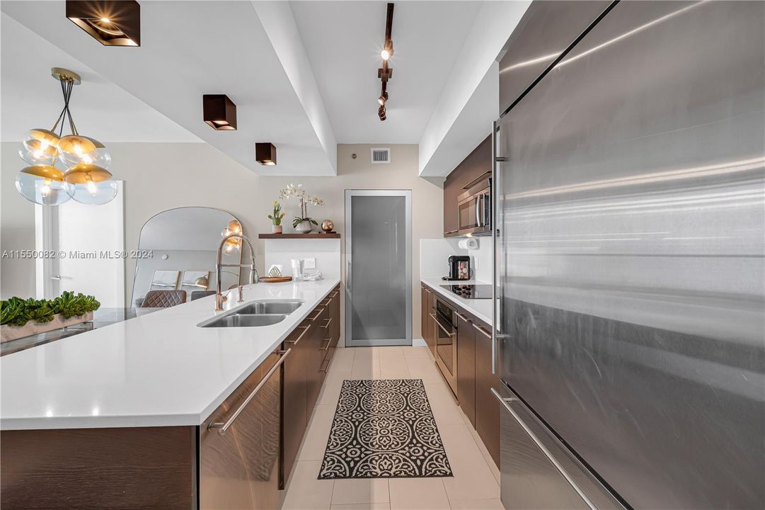 Recently Rented: $4,500 (2 beds, 2 baths, 1111 Square Feet)