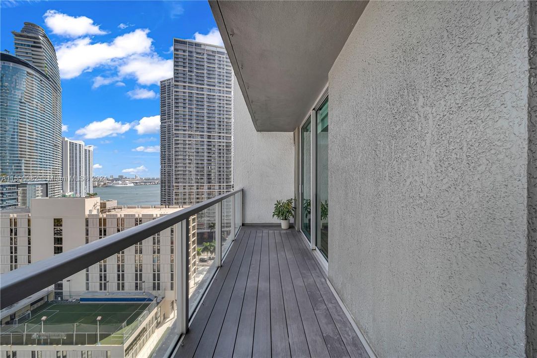 Recently Rented: $4,500 (2 beds, 2 baths, 1111 Square Feet)