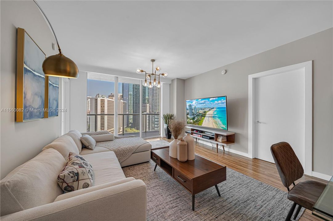 Recently Rented: $4,500 (2 beds, 2 baths, 1111 Square Feet)