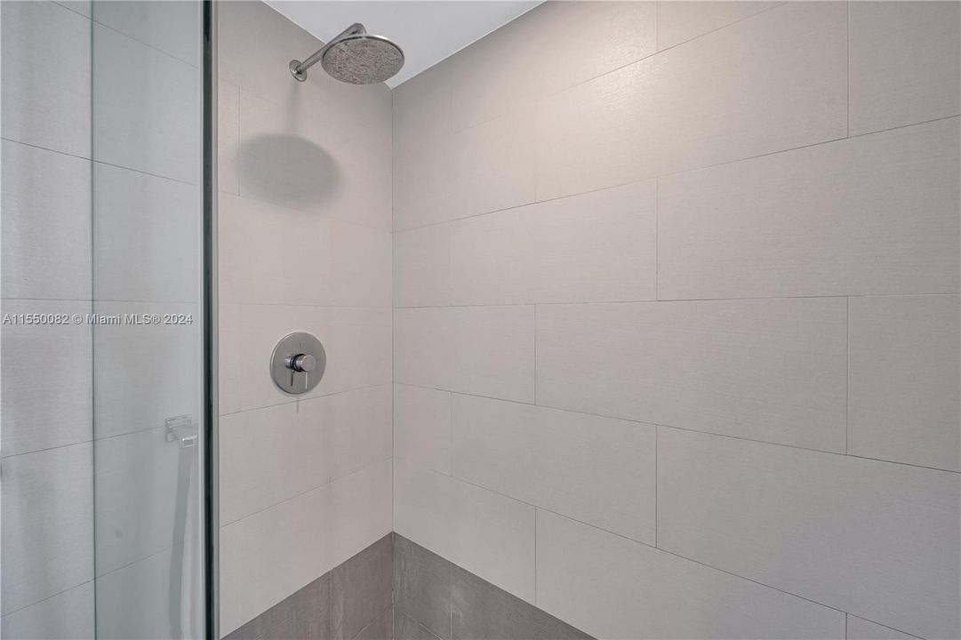 Recently Rented: $4,500 (2 beds, 2 baths, 1111 Square Feet)