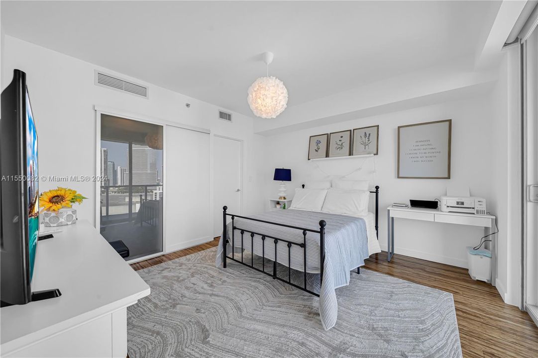 Recently Rented: $4,500 (2 beds, 2 baths, 1111 Square Feet)