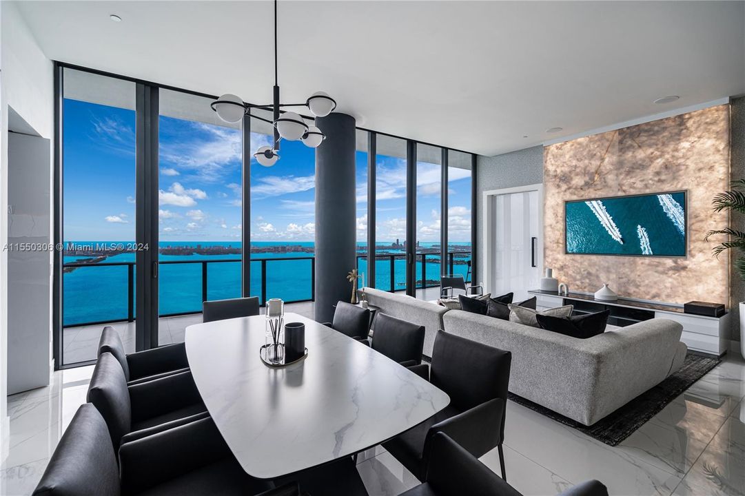 Active With Contract: $5,900,000 (5 beds, 5 baths, 3455 Square Feet)