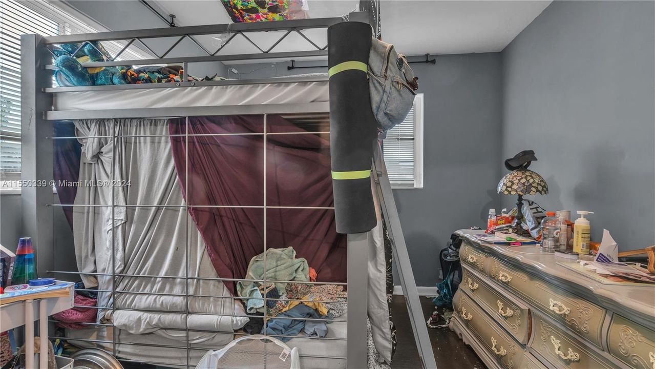 Recently Sold: $580,000 (0 beds, 0 baths, 0 Square Feet)