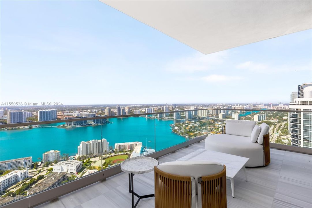 For Sale: $10,950,000 (4 beds, 5 baths, 4385 Square Feet)