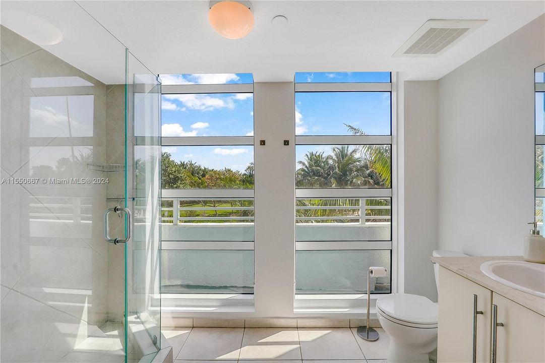 最近售出: $520,000 (2 贝兹, 1 浴室, 972 平方英尺)