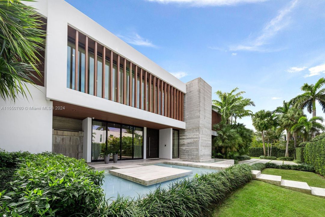 En Venta: $15,999,000 (6 camas, 5 baños, 8014 Pies cuadrados)