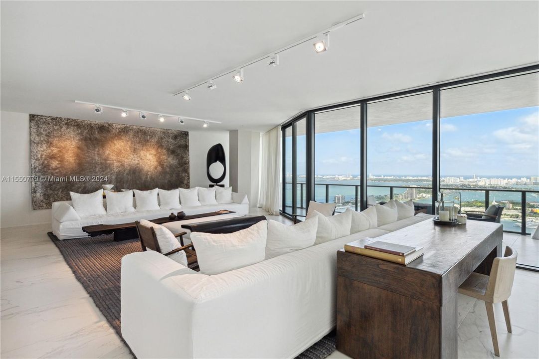 For Sale: $7,995,000 (4 beds, 5 baths, 4843 Square Feet)