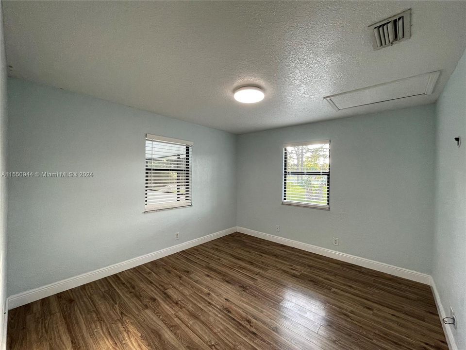 Recently Rented: $3,600 (3 beds, 2 baths, 1744 Square Feet)