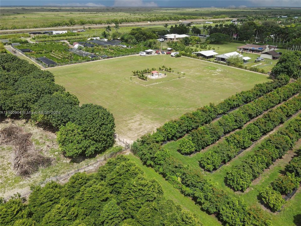 For Sale: $599,300 (2.50 acres)