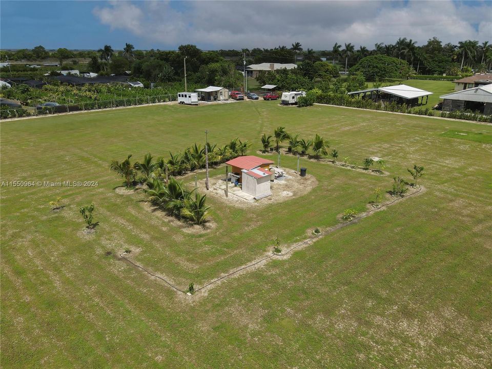 En Venta: $599,300 (2.50 acres)