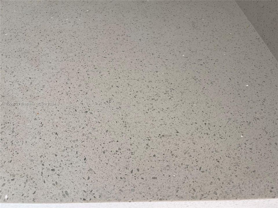 Quartz kitchen countertop