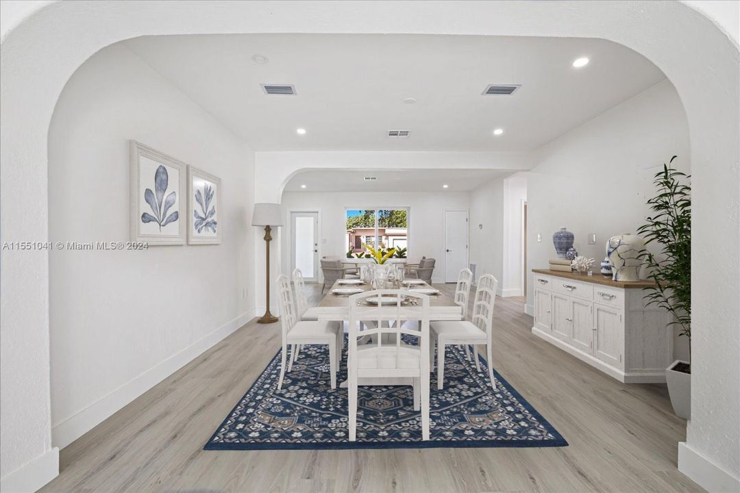 Active With Contract: $1,250,000 (4 beds, 3 baths, 1807 Square Feet)