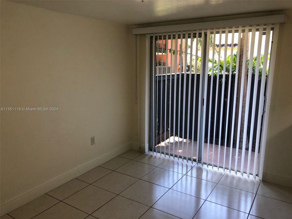 Recently Rented: $2,500 (2 beds, 1 baths, 1205 Square Feet)