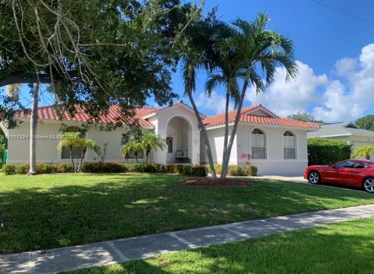 FRONT HOUSE